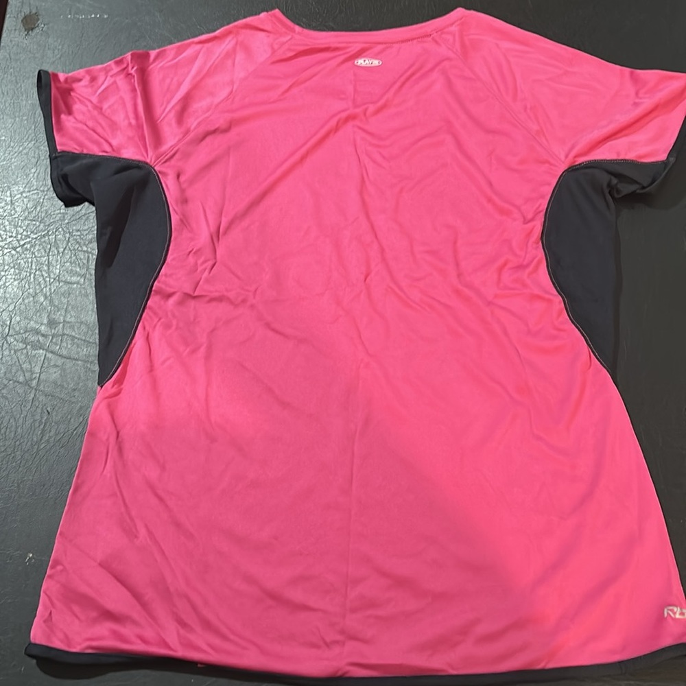 Reebok Top Size M